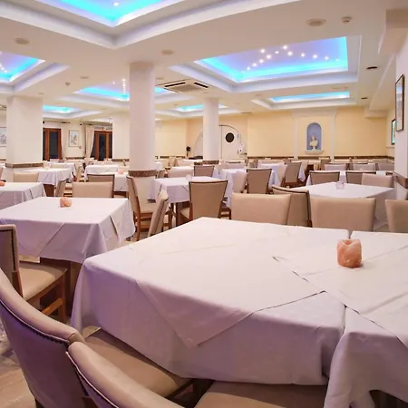 3 Brothers Hotel Sidari 斯达林